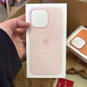 Apple iPhone 13 Pro Silicone Case - Pink
